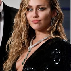 Miley Cyrus | Celeb Masta 230