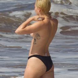 Miley Cyrus | Celeb Masta 60