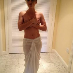 Kaley Cuoco | Celeb Masta 61