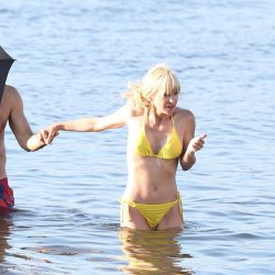 Anna Faris | Celeb Masta 9