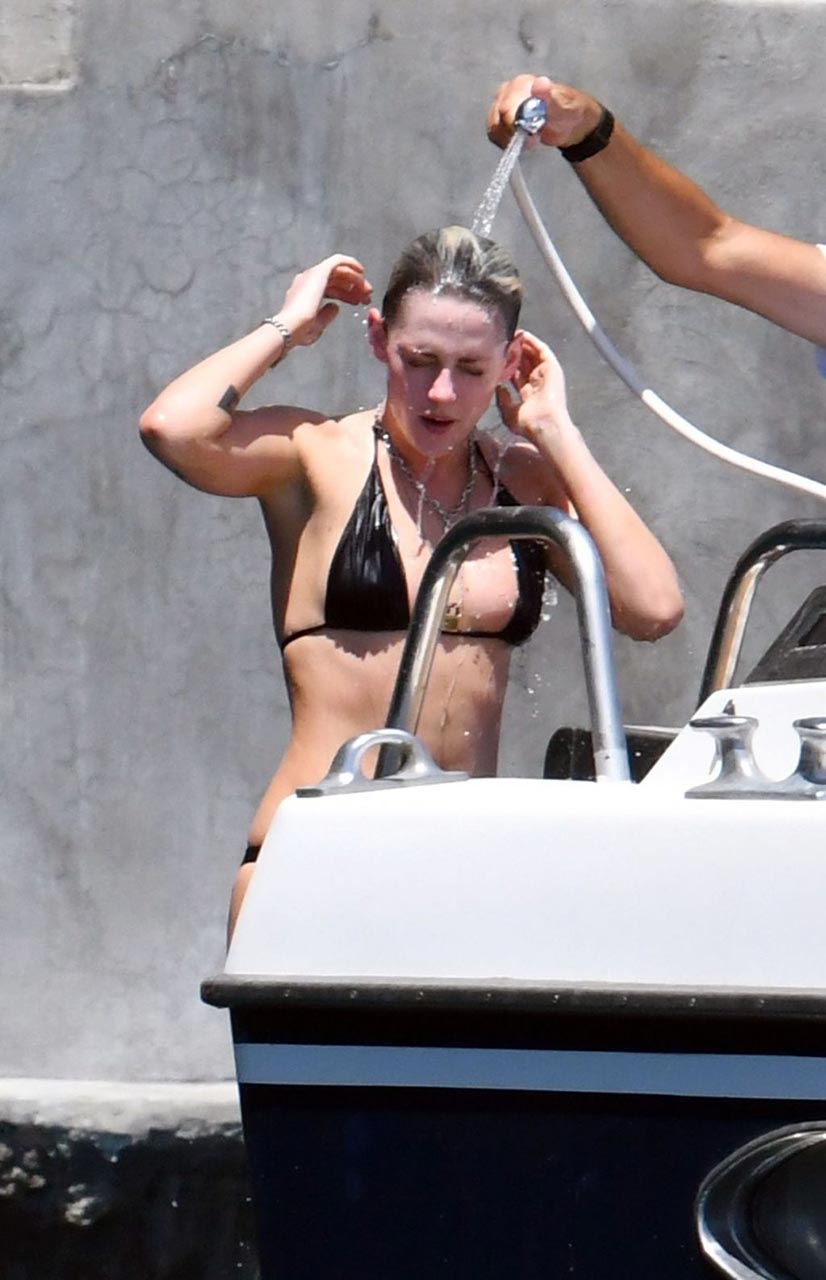 Kristen Stewart | Celeb Masta 69