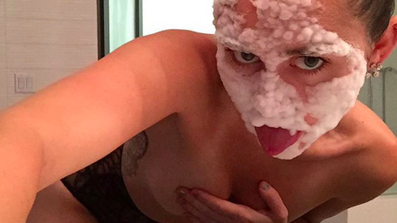 Miley Cyrus | Celeb Masta 99