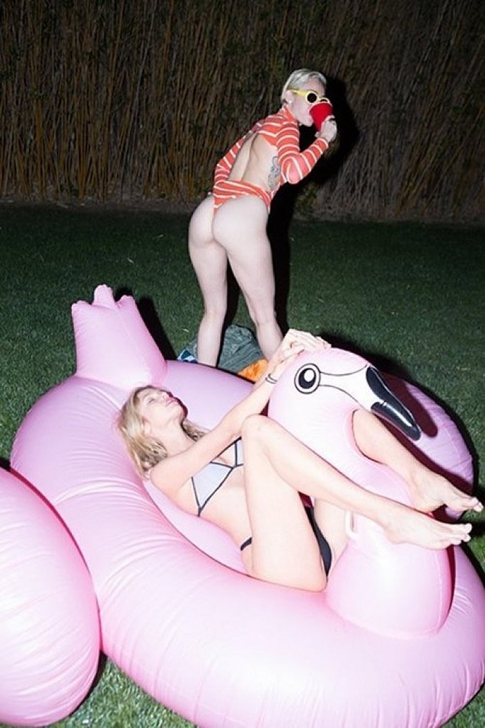 Miley Cyrus | Celeb Masta 140