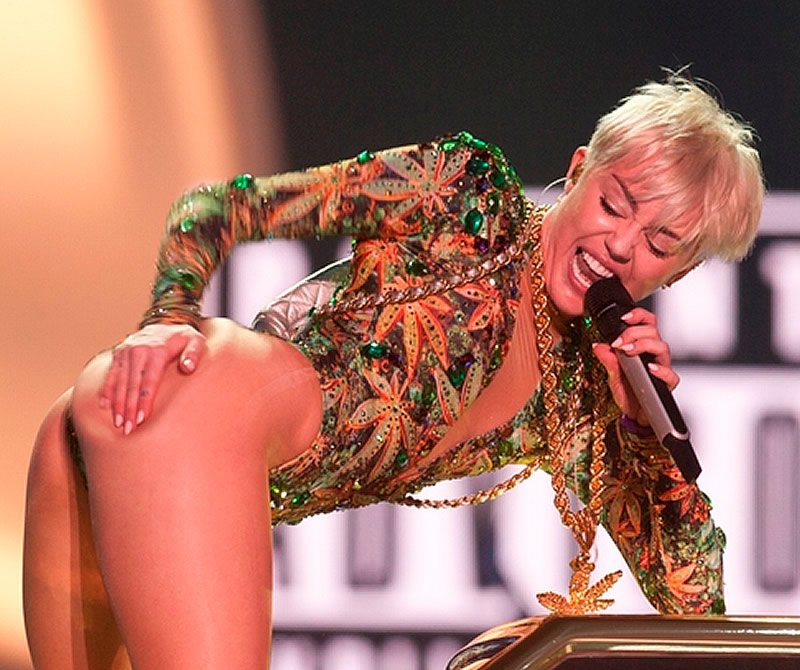 Miley Cyrus | Celeb Masta 103