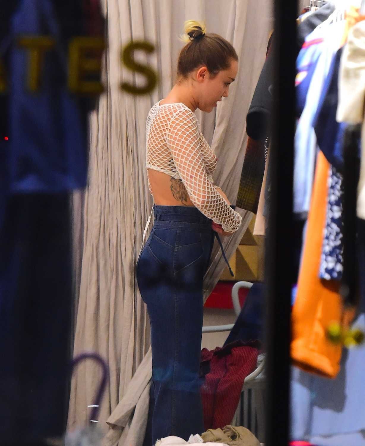 Miley Cyrus | Celeb Masta 113