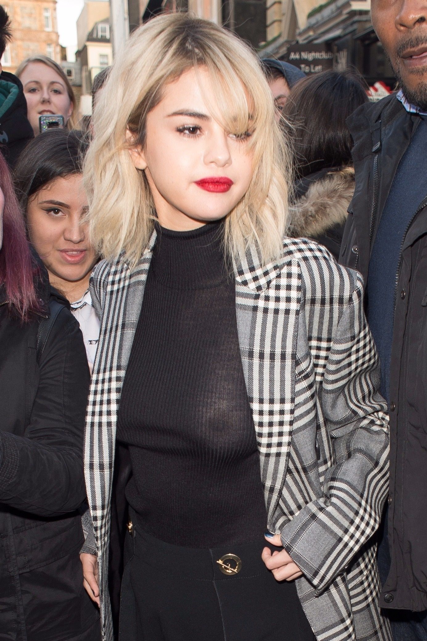Selena Gomez | Celeb Masta 16