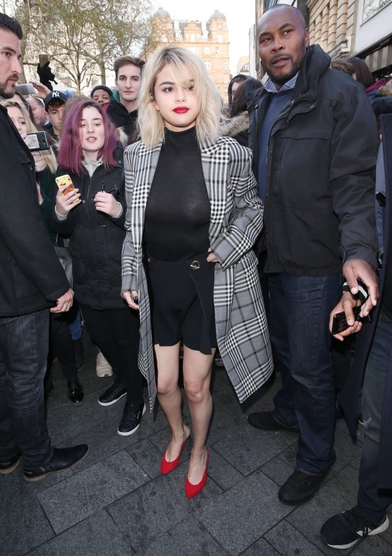 Selena Gomez | Celeb Masta 32