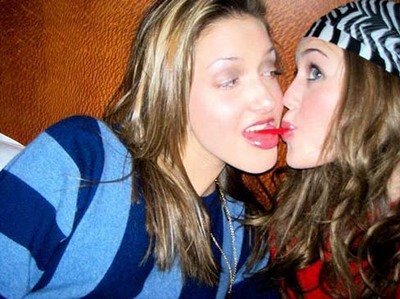 Miley Cyrus | Celeb Masta 19