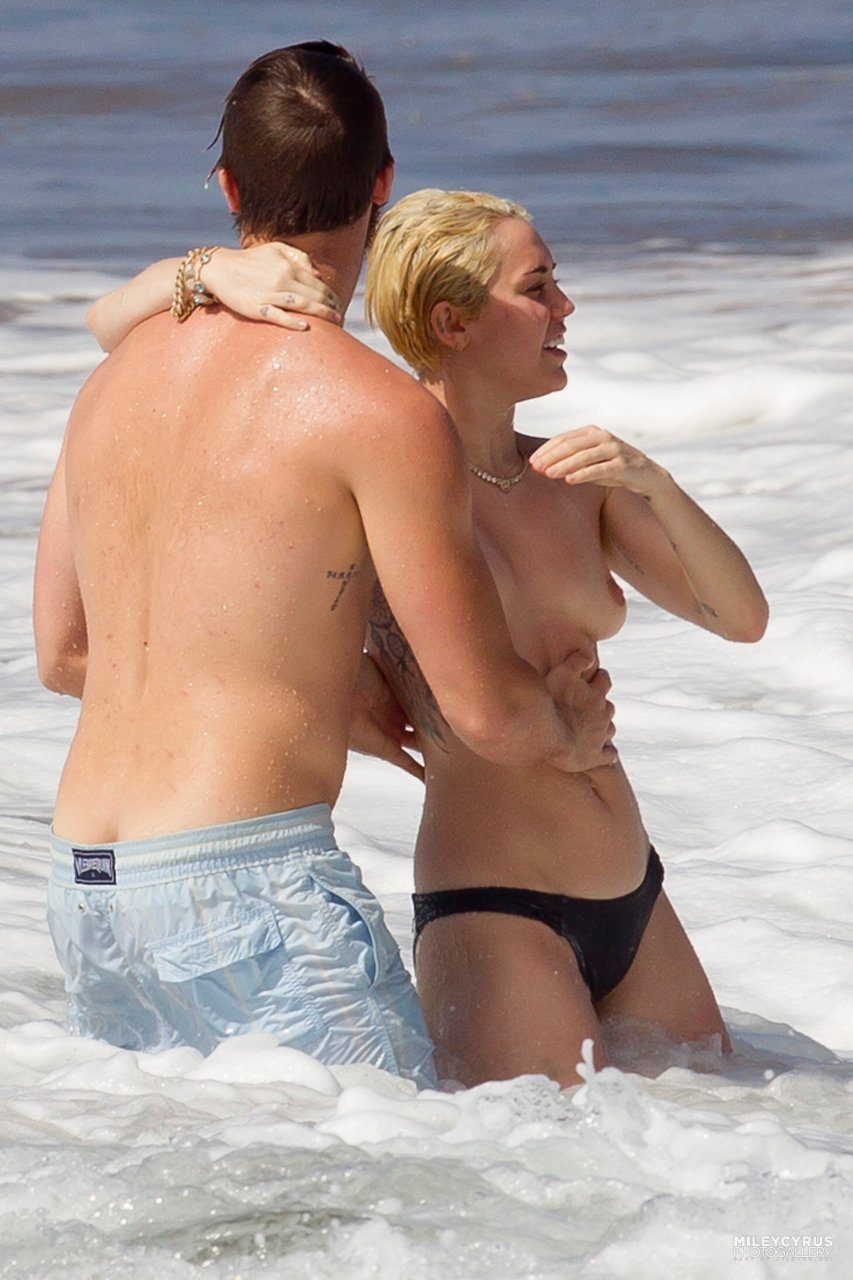 Miley Cyrus | Celeb Masta 27