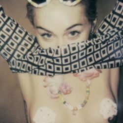 Miley Cyrus | Celeb Masta 75