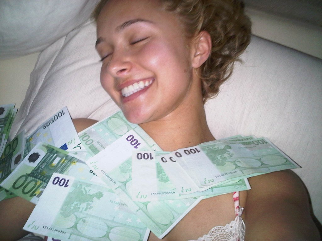 Hayden Panettiere | Celeb Masta 50