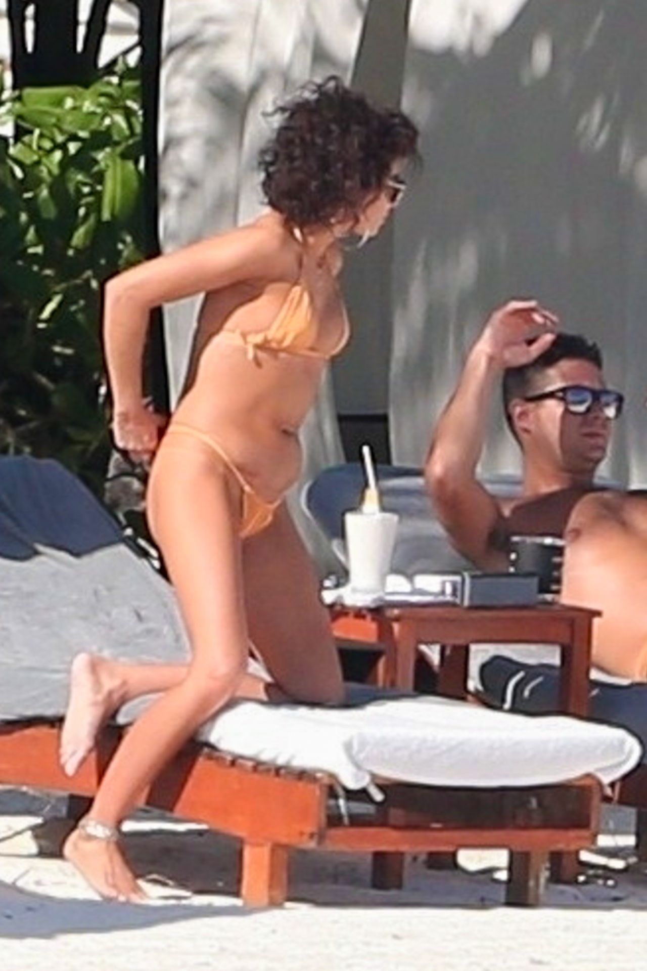 Sarah Hyland | Celeb Masta 181