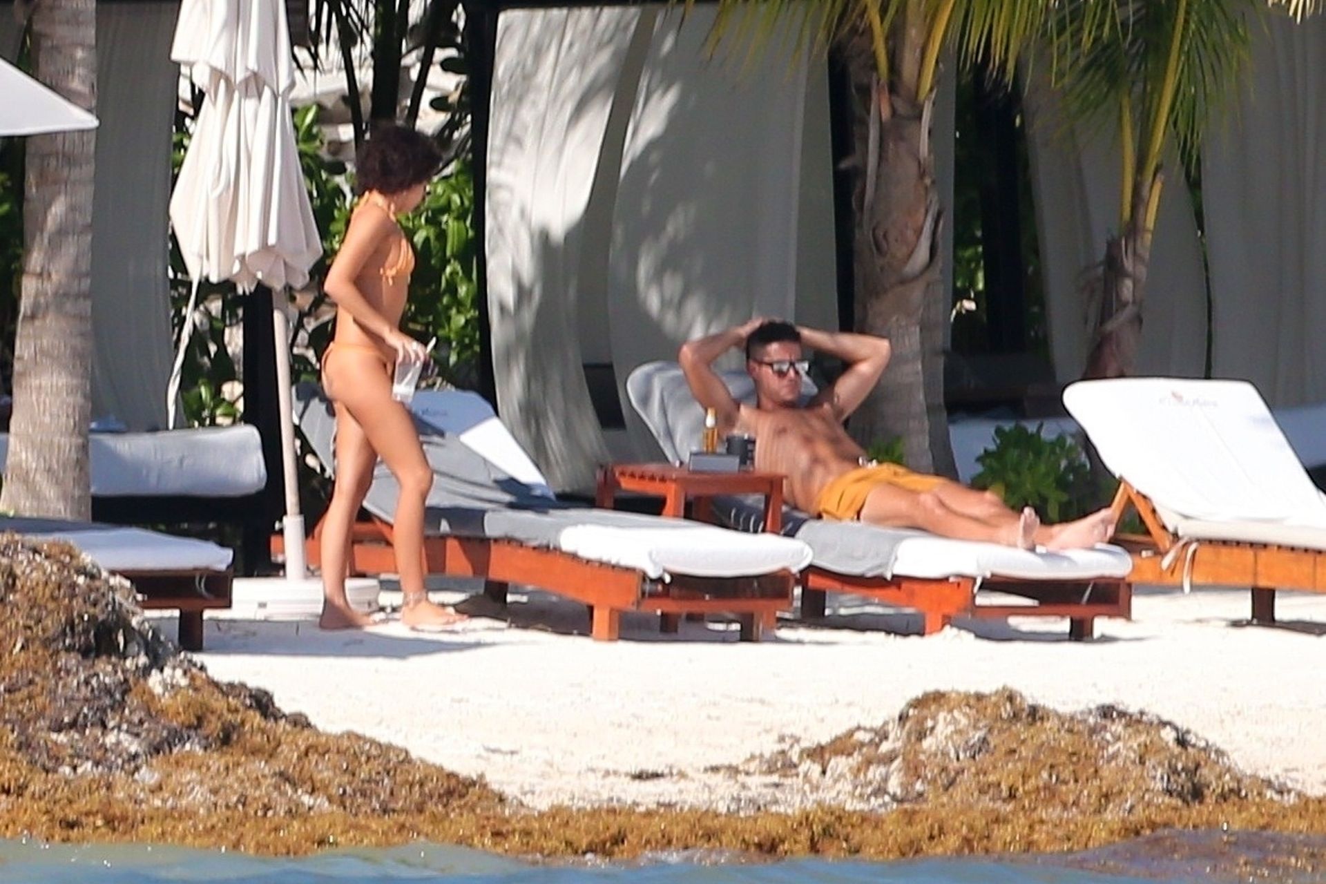 Sarah Hyland | Celeb Masta 132