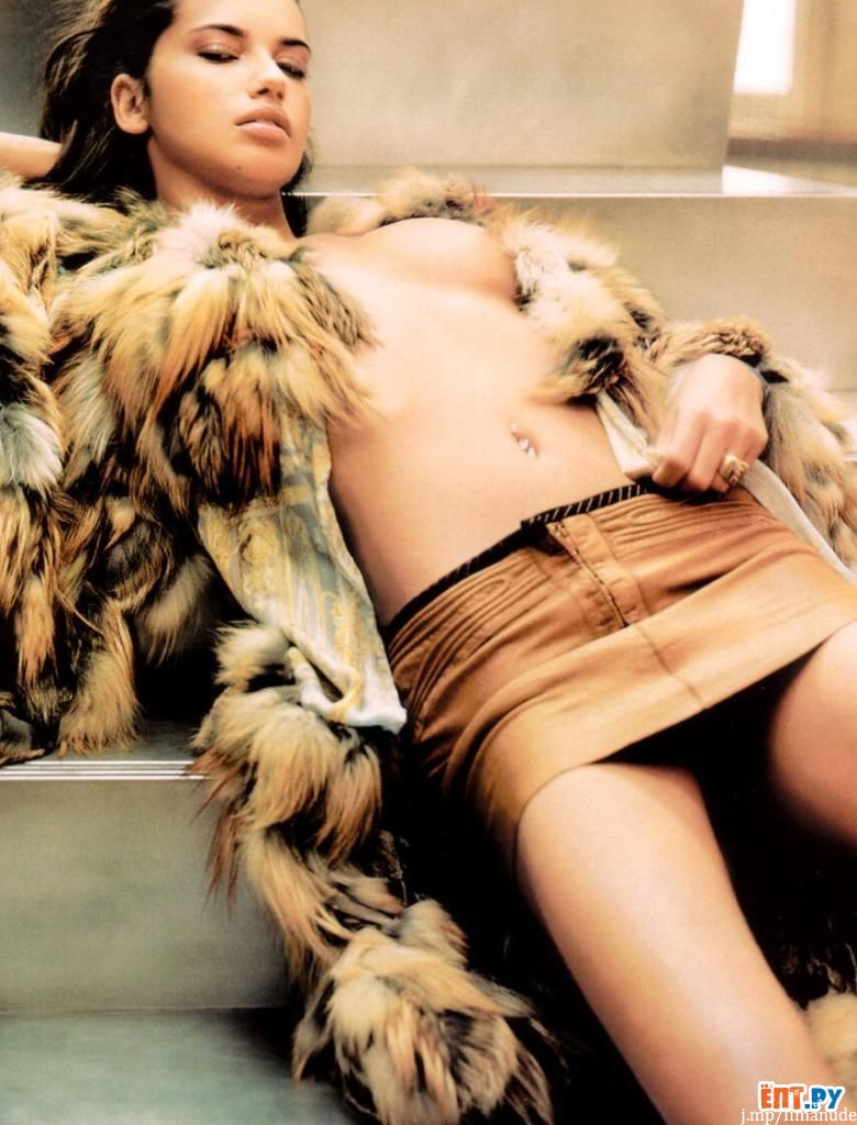 Adriana Lima | Celeb Masta 23