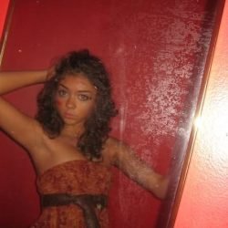 Sarah Hyland | Celeb Masta 55