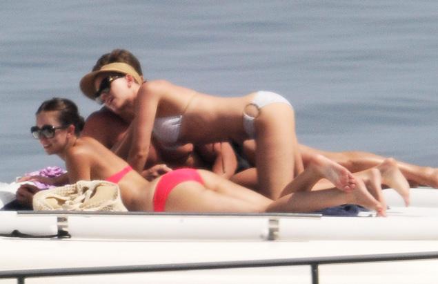 Scarlett Johansson | Celeb Masta 5