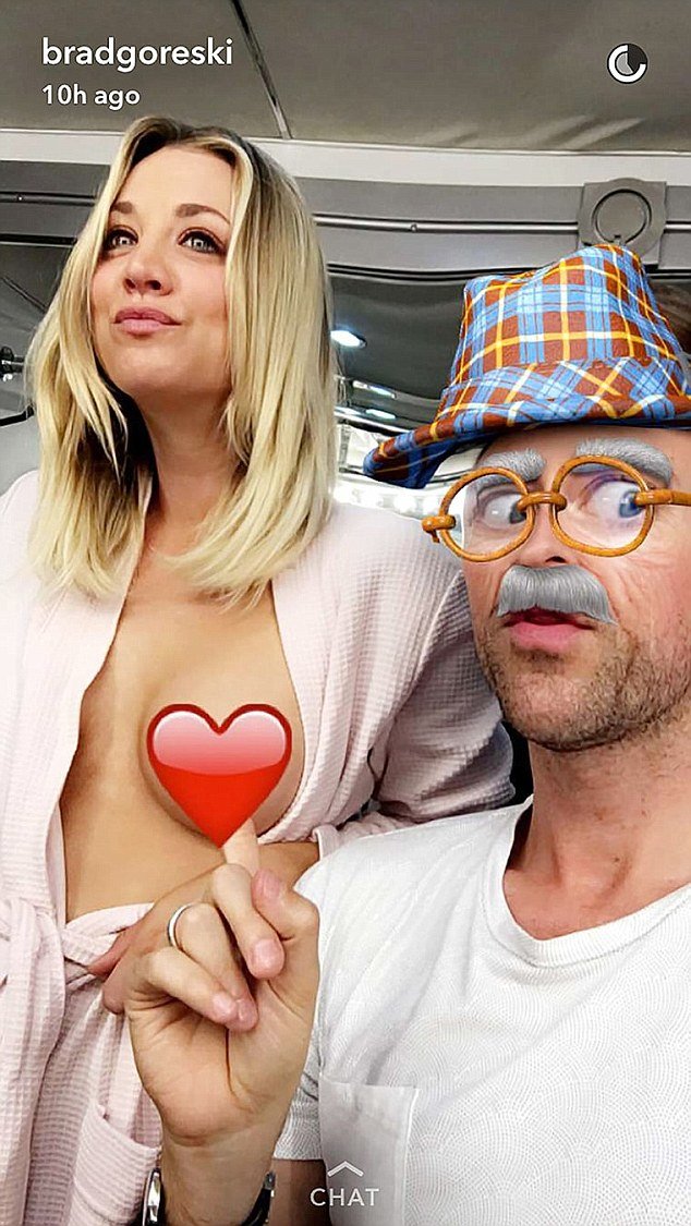 Kaley Cuoco | Celeb Masta 5