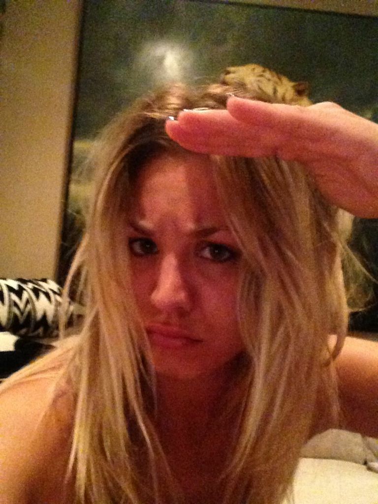 Kaley Cuoco | Celeb Masta 58