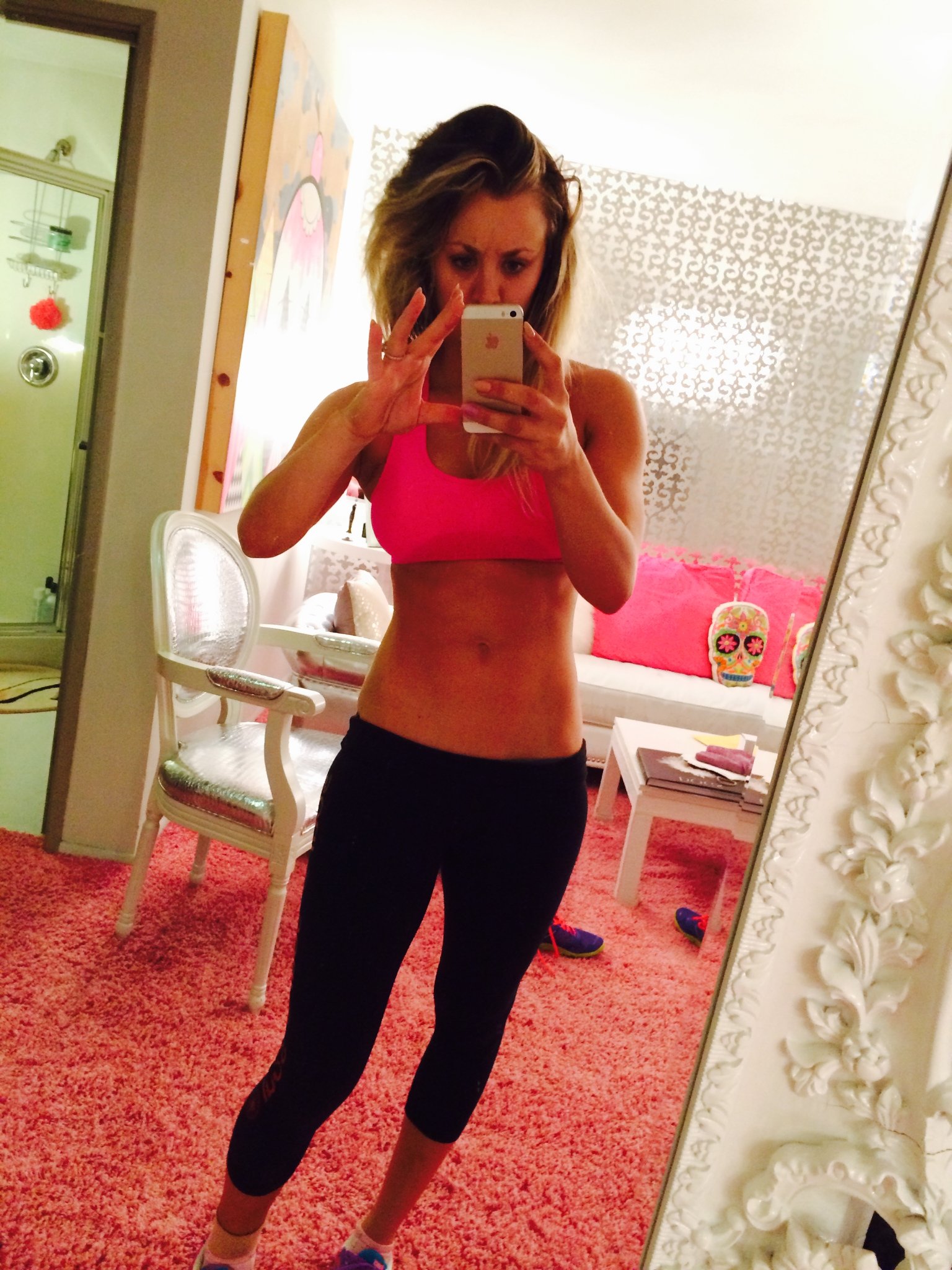Kaley Cuoco | Celeb Masta 46