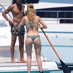 Celebrity Doutzen Kroes Goes Nude Fully | Ximage 20