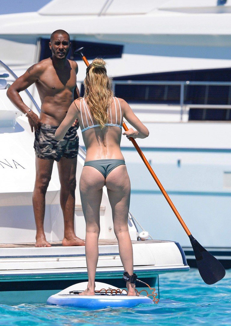 Celebrity Doutzen Kroes Goes Nude Fully | Ximage 20