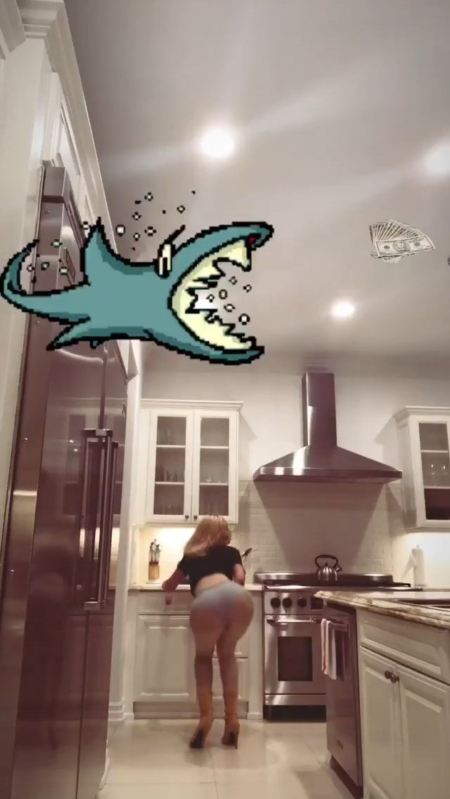 Iggy Azalea | Celeb Masta 72