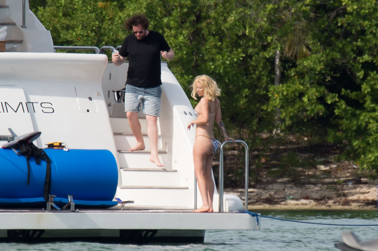 Iggy Azalea | Celeb Masta 16