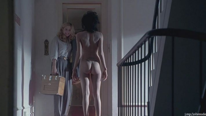 Angelina Jolie | Celeb Masta 25