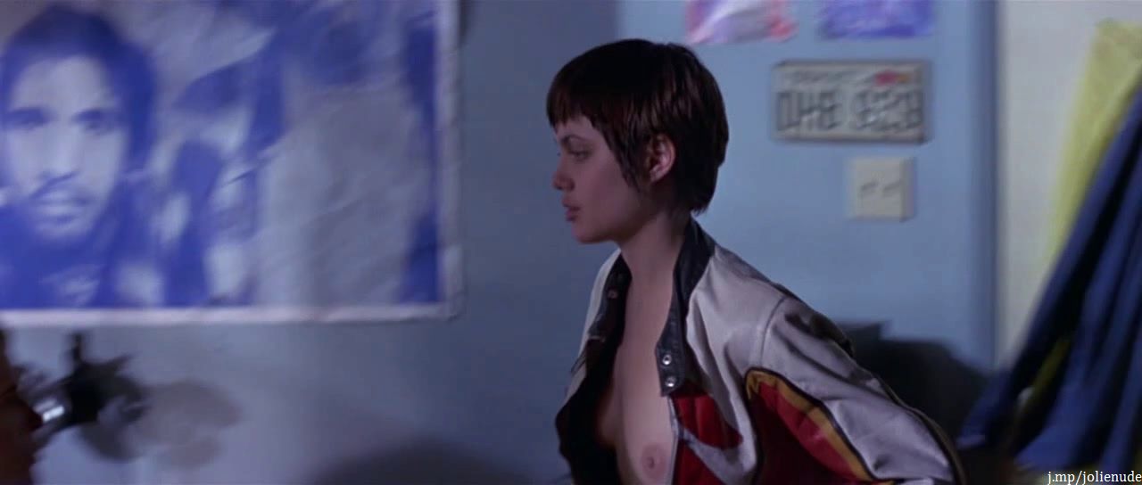 Angelina Jolie | Celeb Masta 34