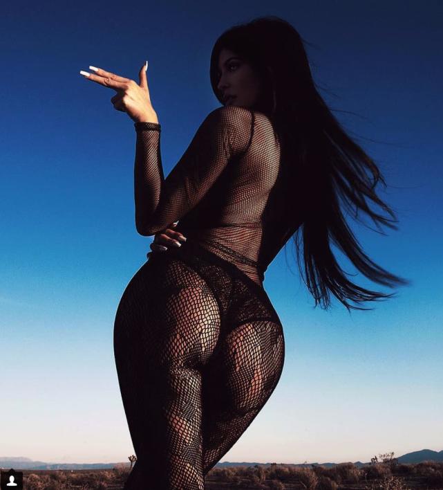 Kylie Jenner | Celeb Masta 18
