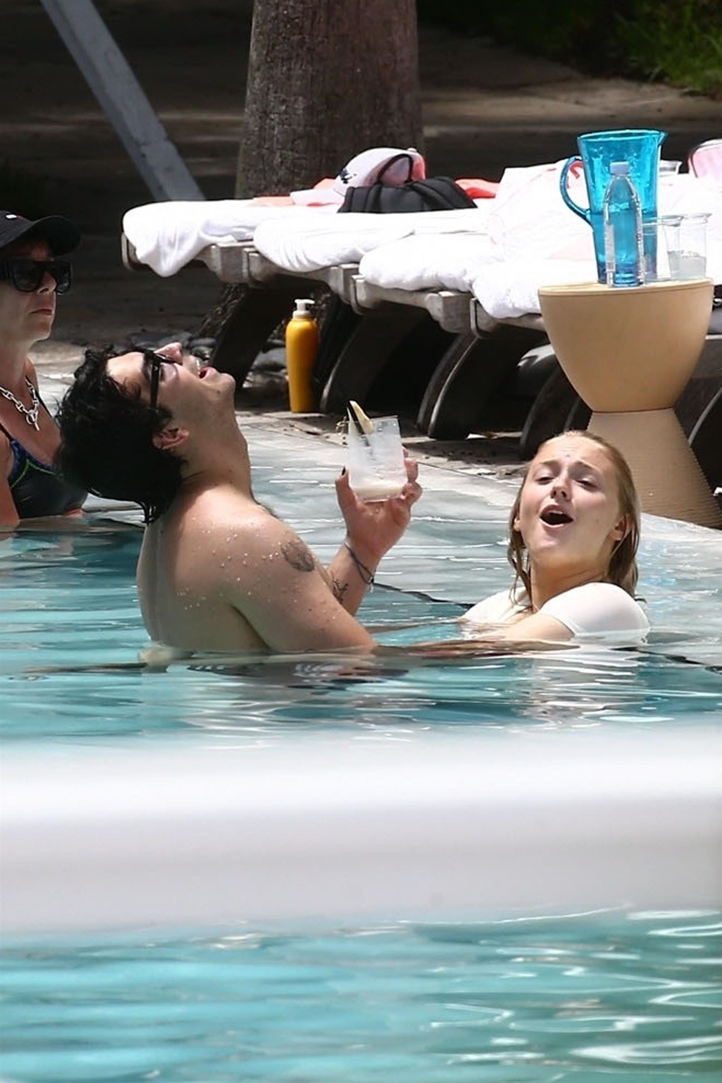 Sophie Turner | Celeb Masta 156