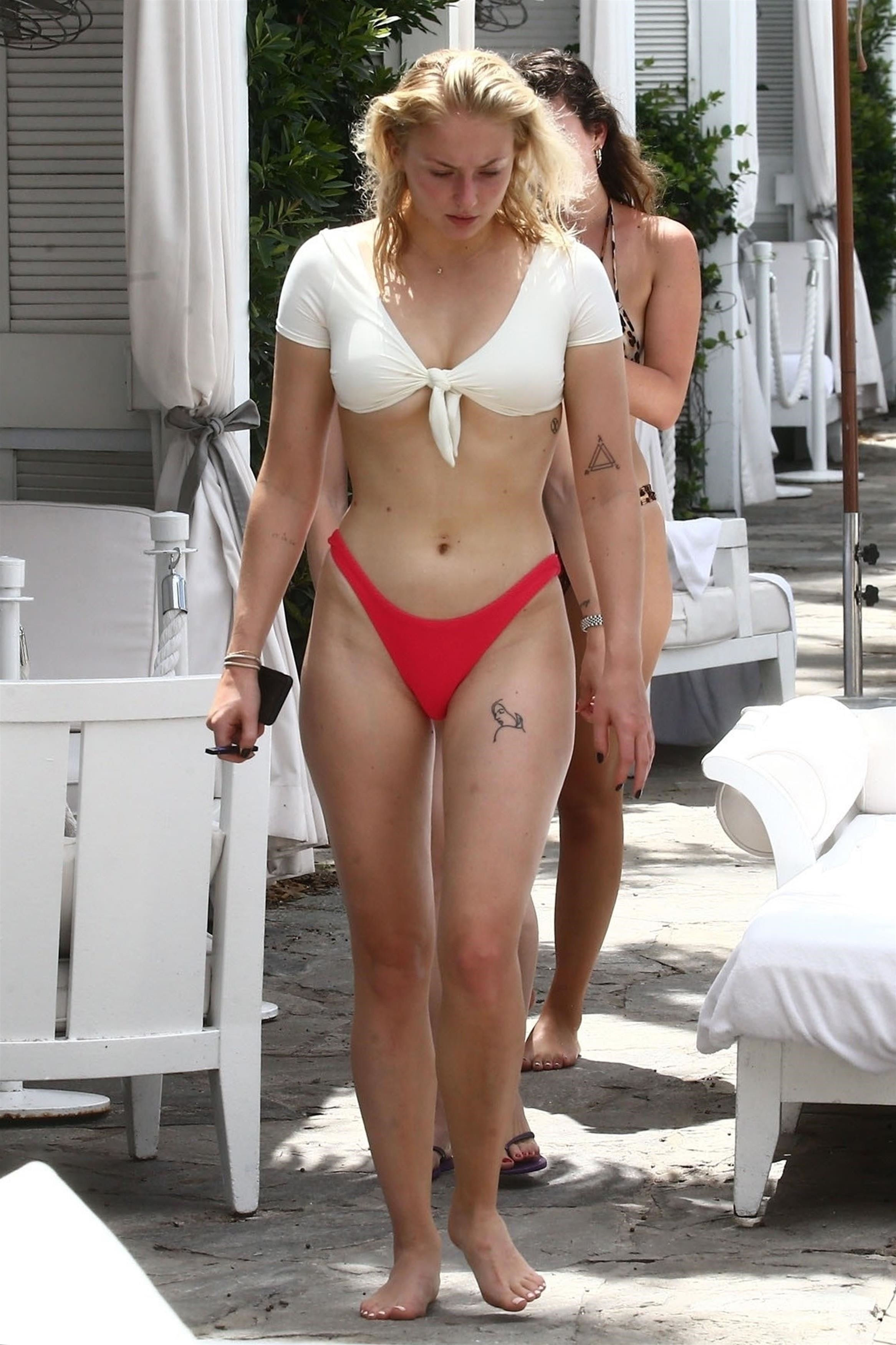Sophie Turner | Celeb Masta 171