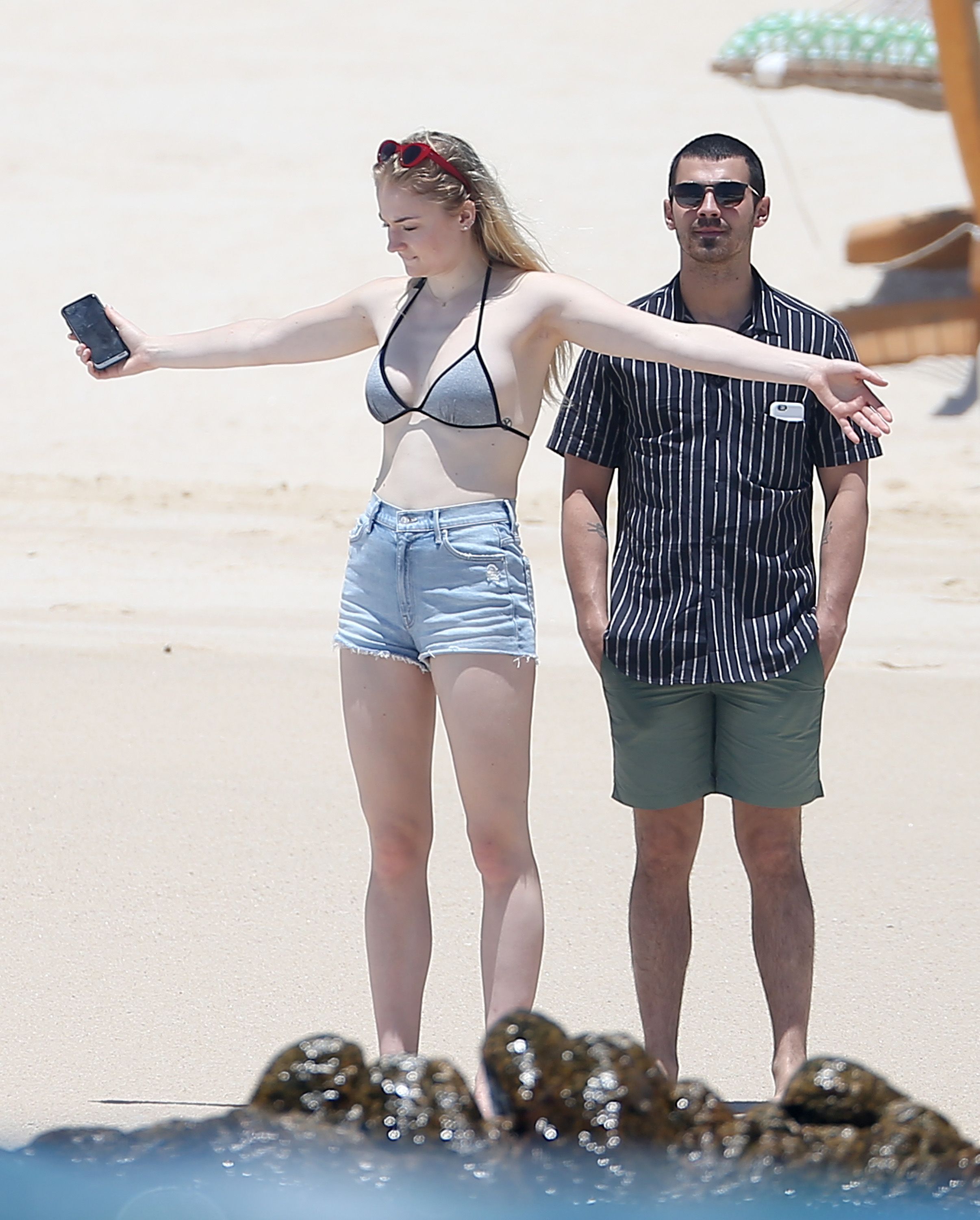 Sophie Turner | Celeb Masta 14