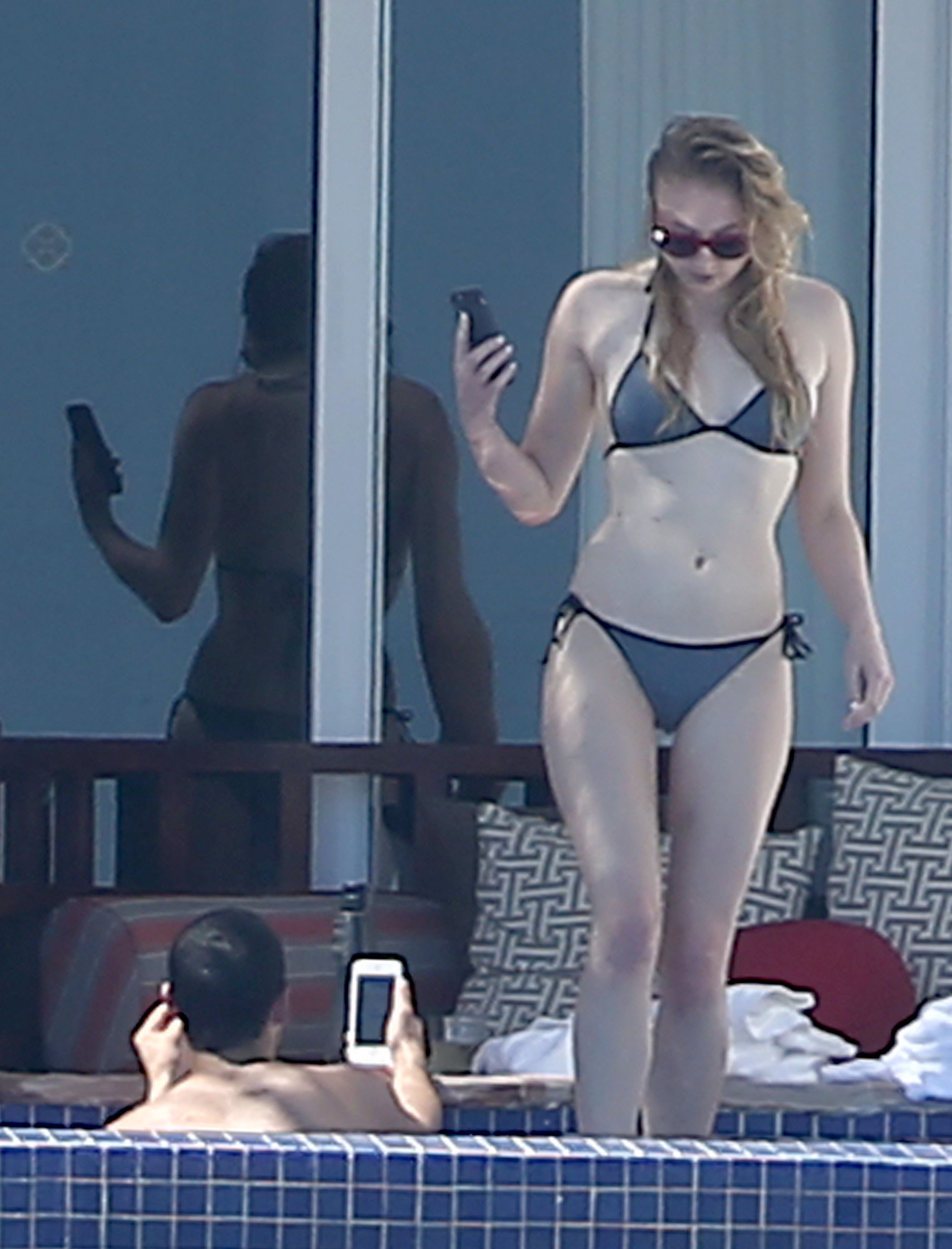 Sophie Turner | Celeb Masta 4