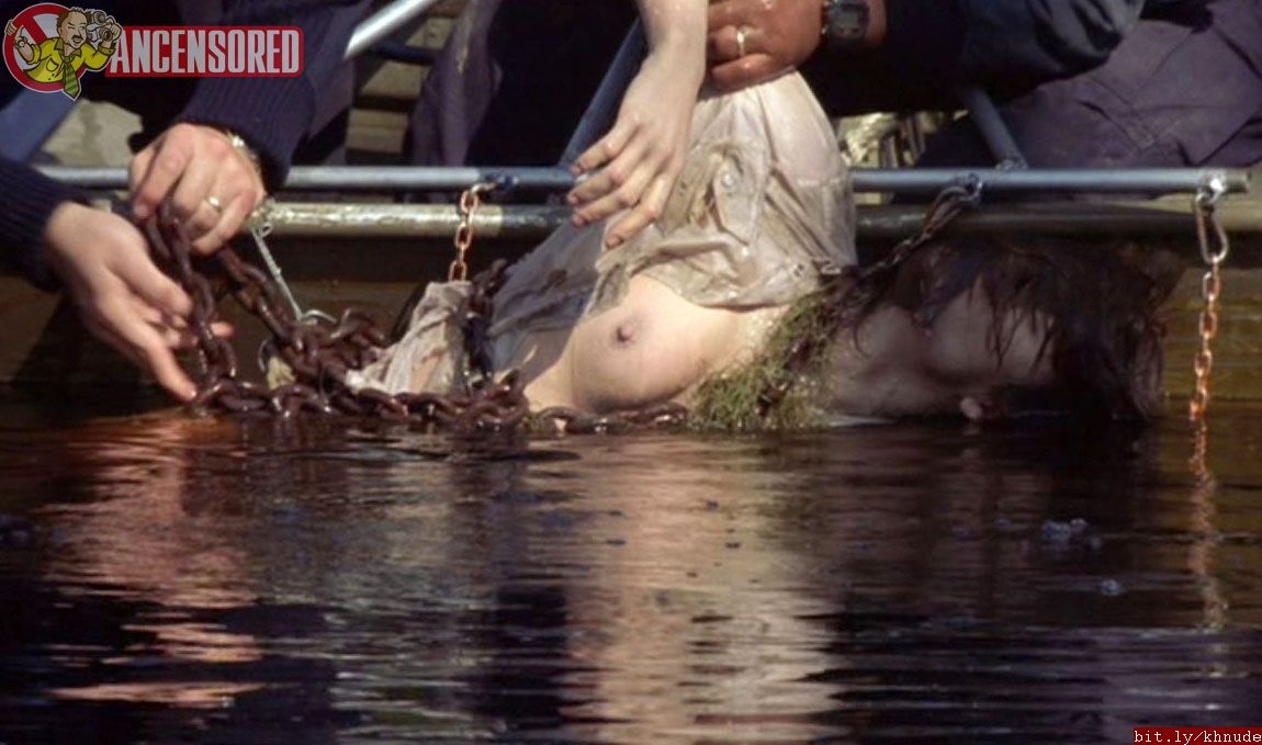 Katie Holmes | Celeb Masta 10