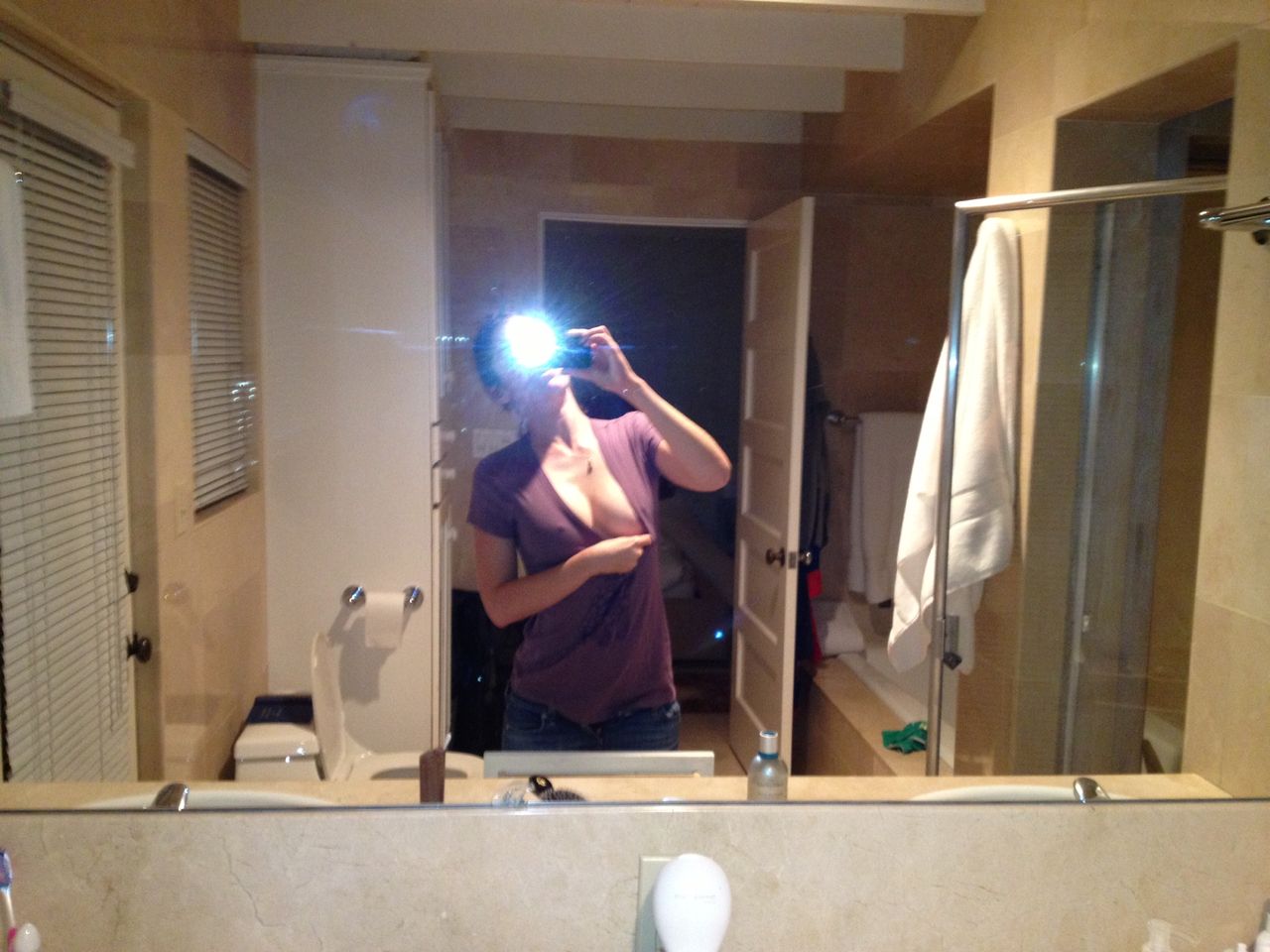 Lizzy Caplan | Celeb Masta 13