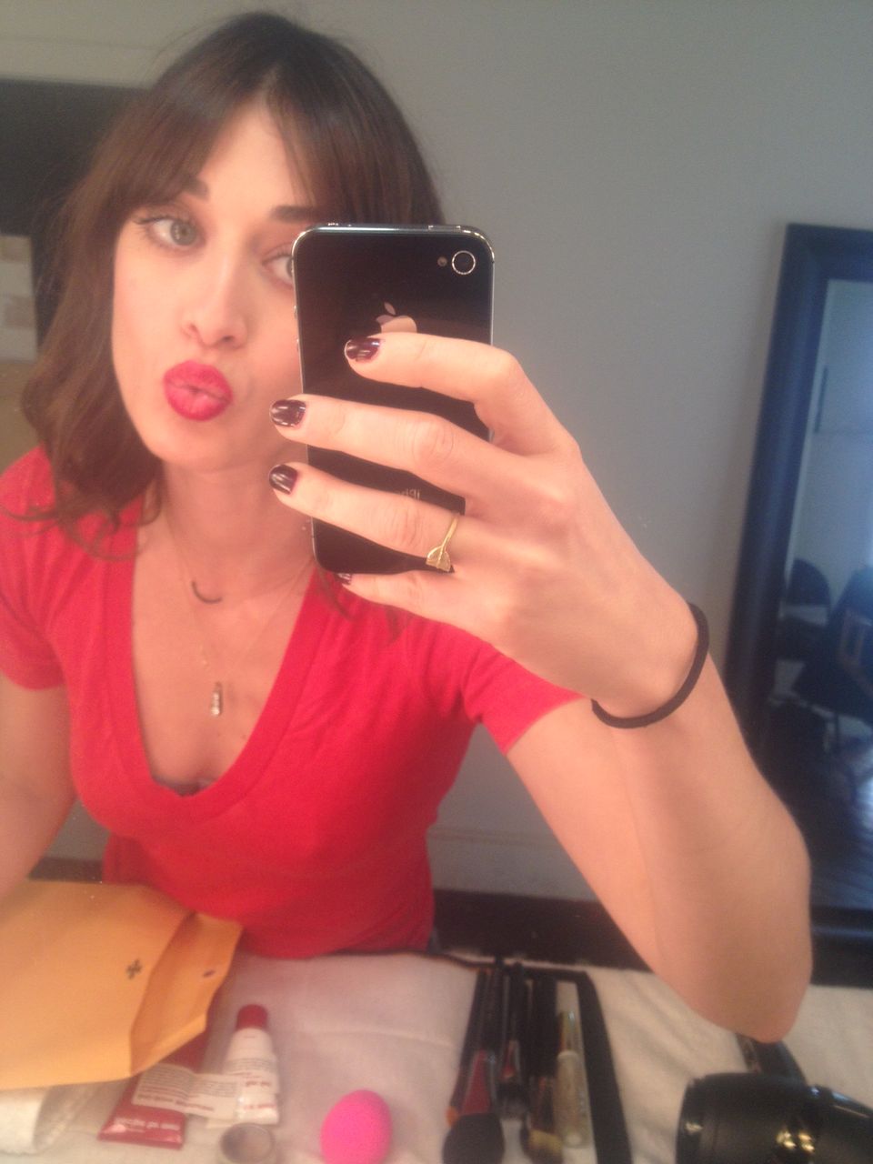 Lizzy Caplan | Celeb Masta 23