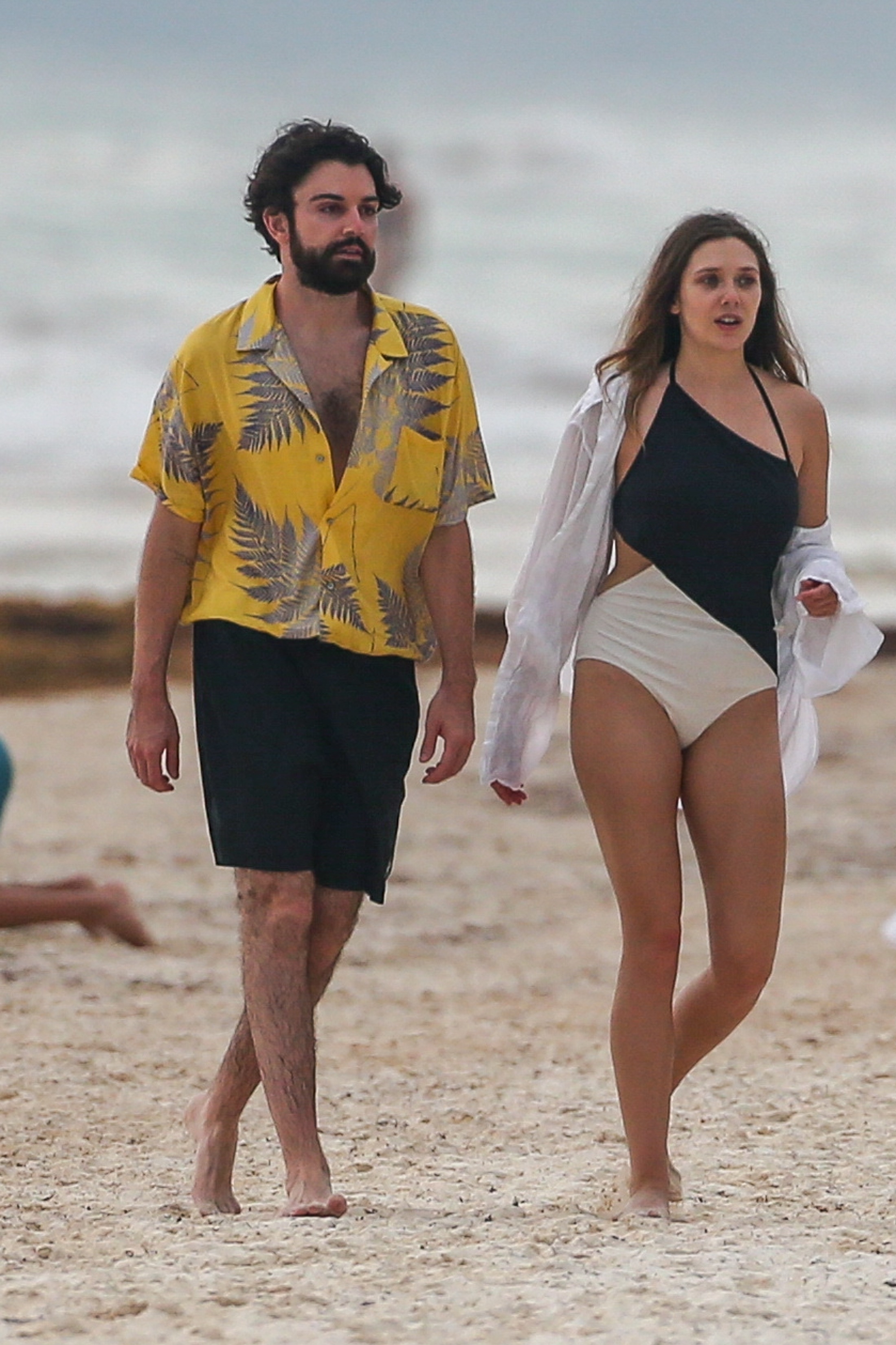 Elizabeth Olsen | Celeb Masta 48