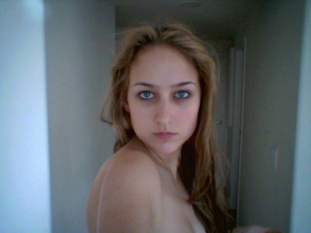 Leelee Sobieski | Celeb Masta 15