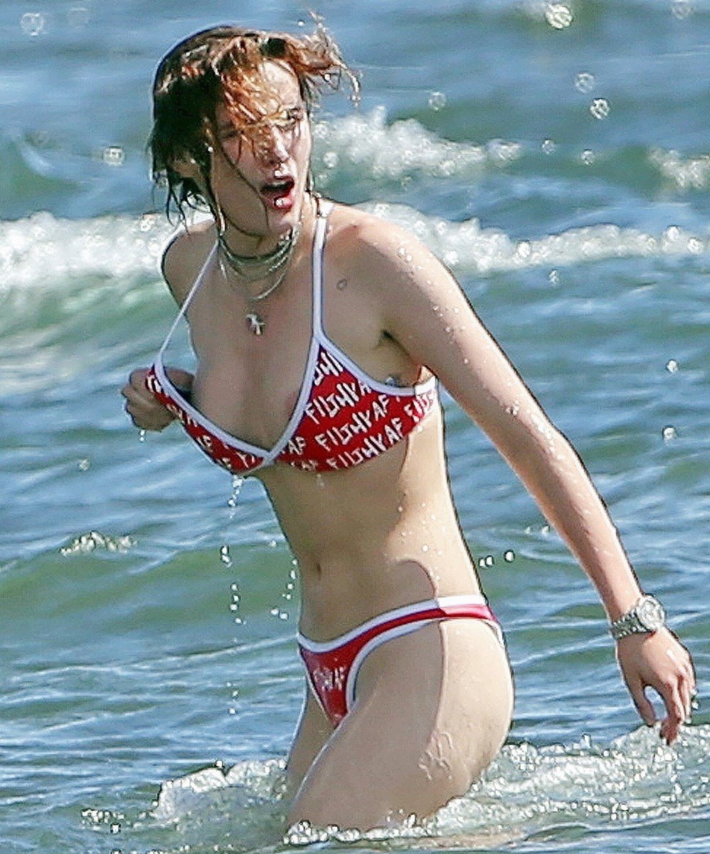 Bella Thorne | Celeb Masta 2