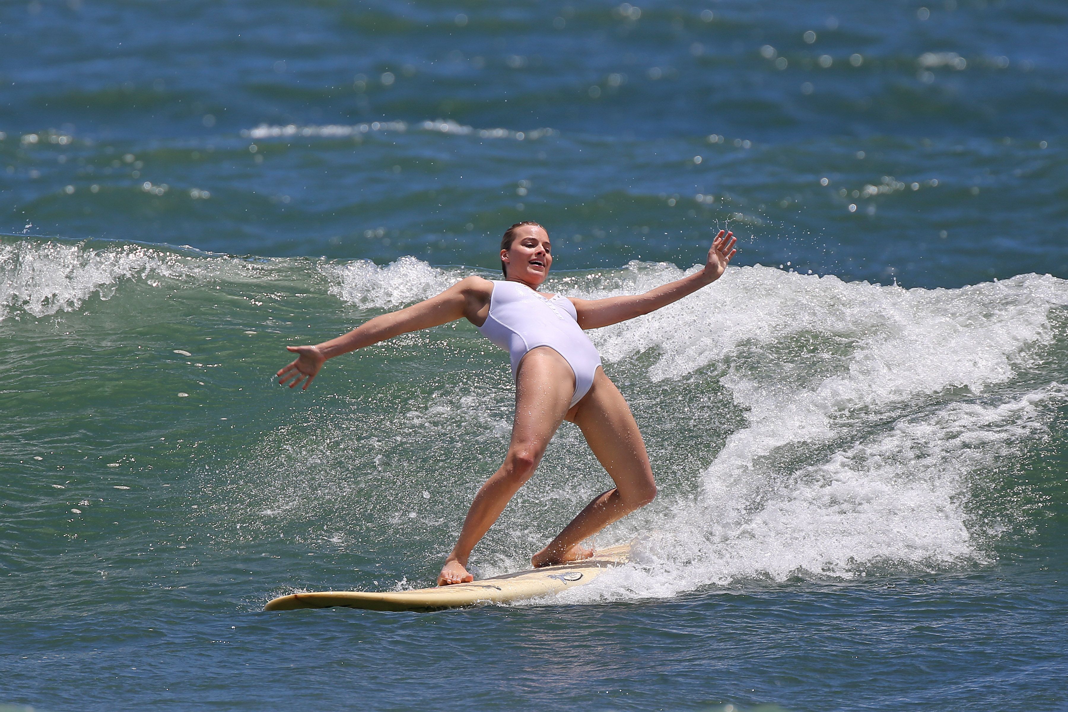 Margot Robbie | Celeb Masta 64