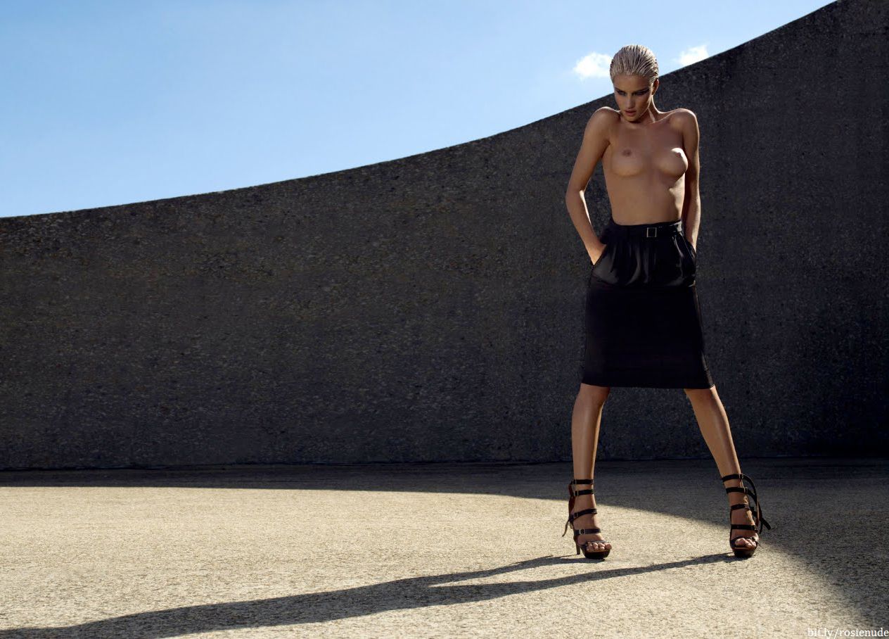 Rosie Huntington-Whiteley | Celeb Masta 21