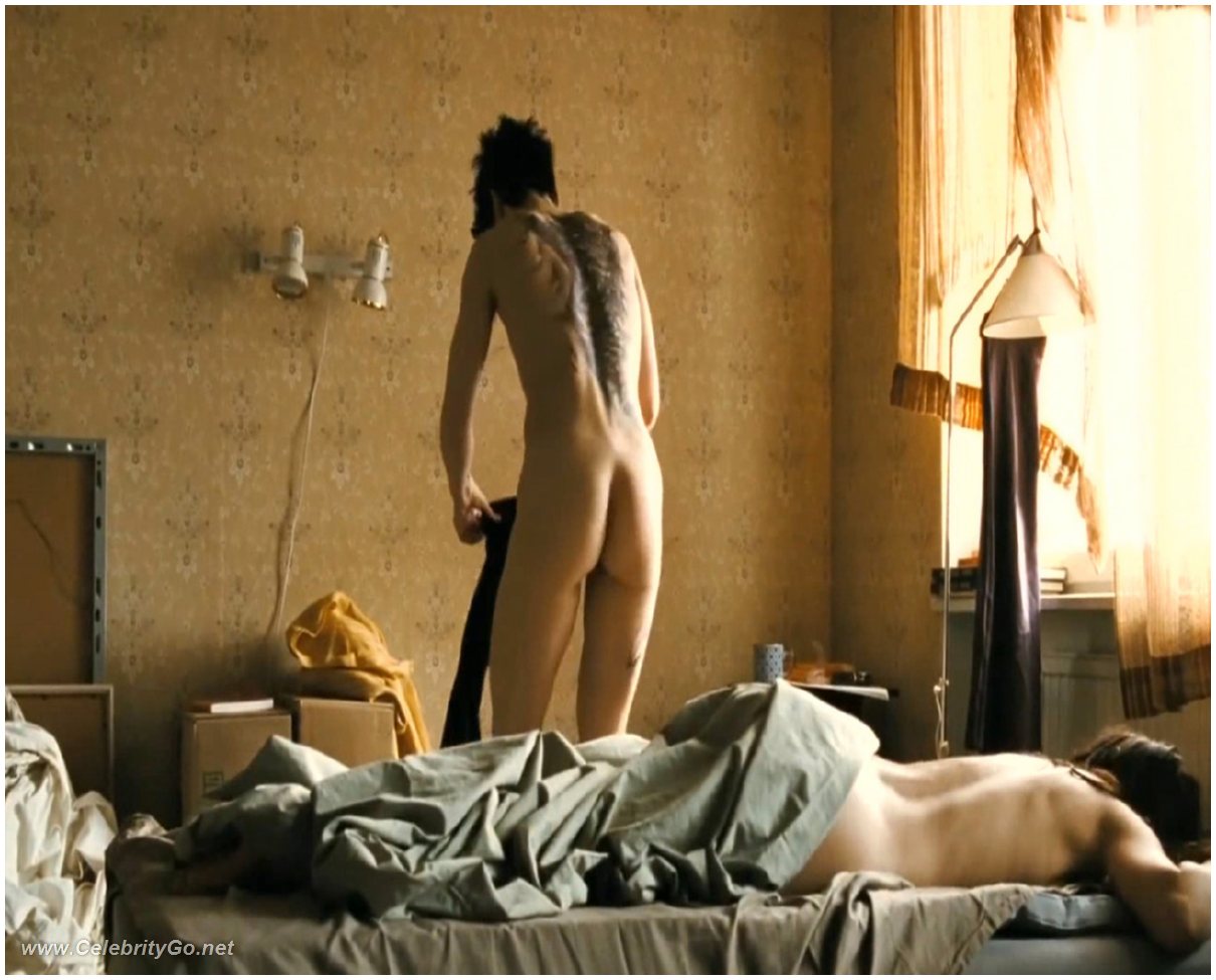 Noomi Rapace | Celeb Masta 24