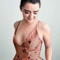 Maisie Williams | Celeb Masta 38