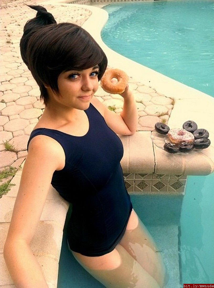 Maisie Williams | Celeb Masta 14