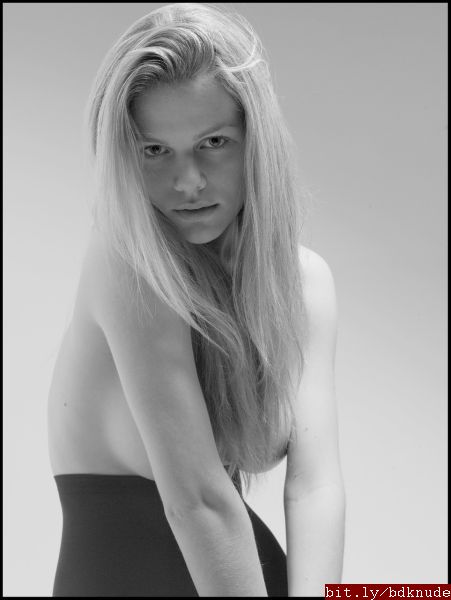 Brooklyn Decker | Celeb Masta 7