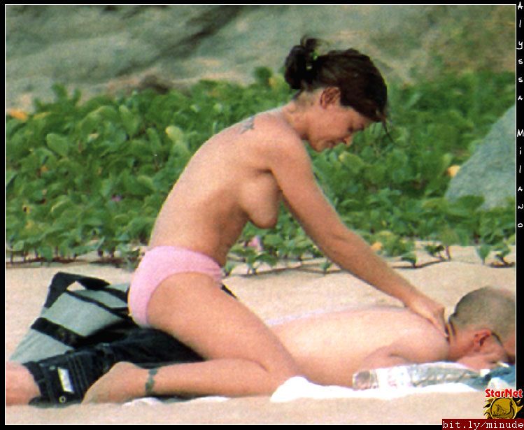 Alyssa Milano | Celeb Masta 12