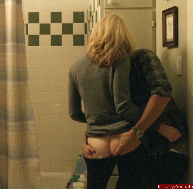 Elizabeth Banks | Celeb Masta 4