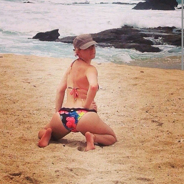 Iliza Shlesinger | Celeb Masta 12