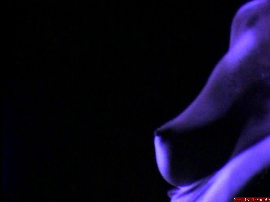 Elizabeth Hurley | Celeb Masta 12